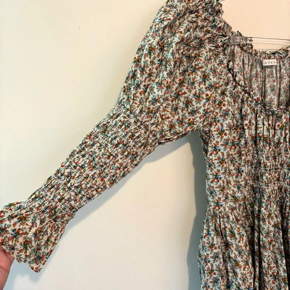 Doen Floral Midi Dress in Cream and Green - Picture 7 of 11